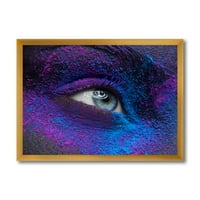 Designart 'Woman szem száraz festékpor pigment az arcon' Modern keretes művészeti nyomtatás